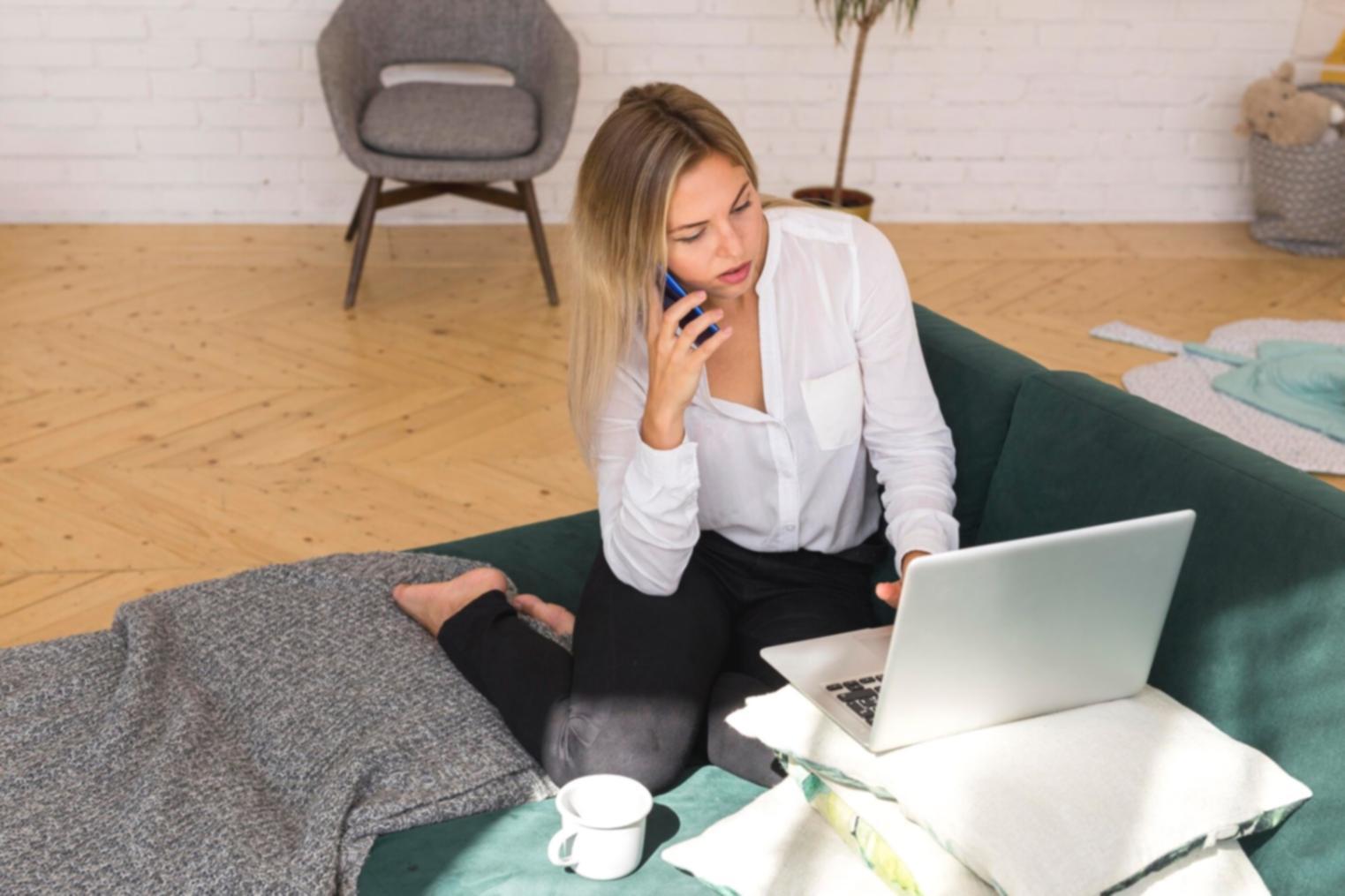 Interactive financial planning workshop showing collaborative budgeting strategy development